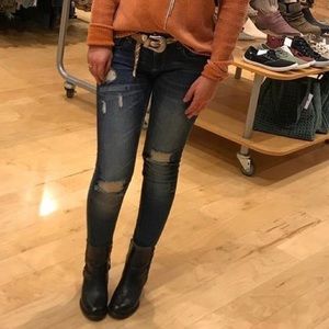 MISS ME standard skinny jean